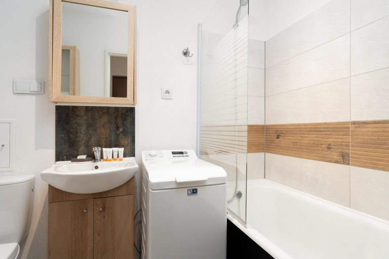 Bathroom, Retro Studio With Balcony by Renters, Poznań City