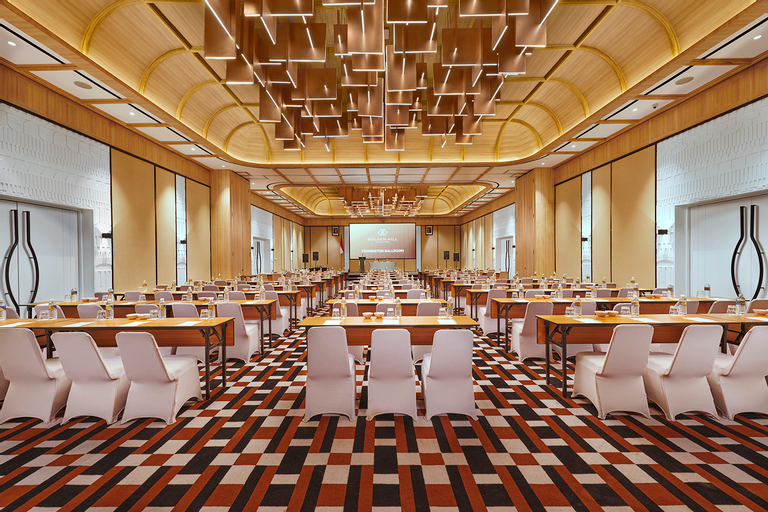 Business Facilities 19