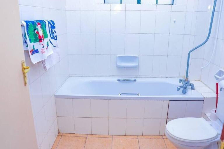 Bathroom 2, Lux Suites Embakasi Airport Apartments, Embakasi East