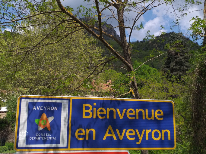 Exterior & Views 2, GITE AVEC TERRASSE, Aveyron