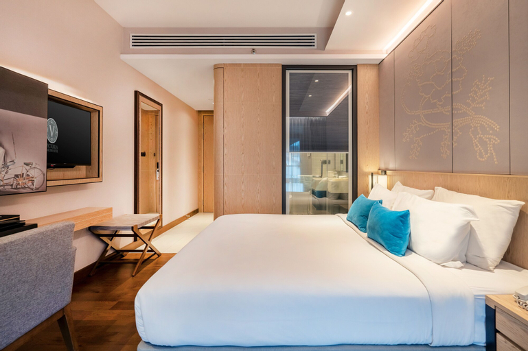 Bedroom 13