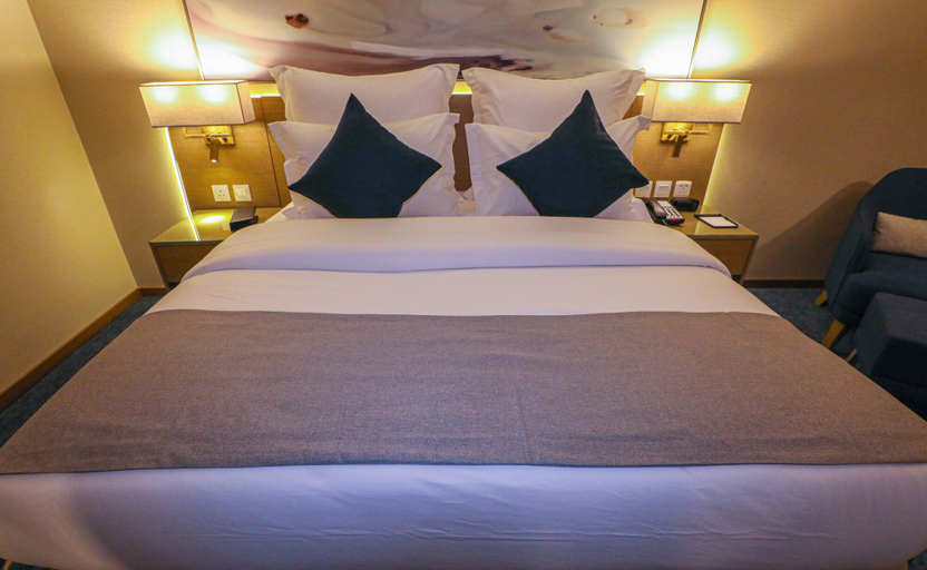 Bedroom 3, Cheerful Al Waha Unayzah Hotel