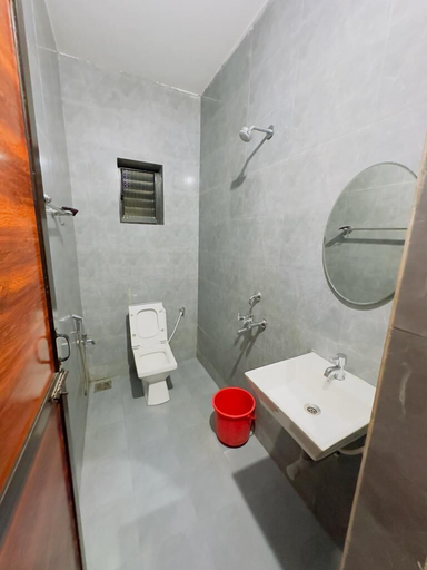 Bathroom 4, Hotel Romeo's Palace Near Baga Beach, North Goa