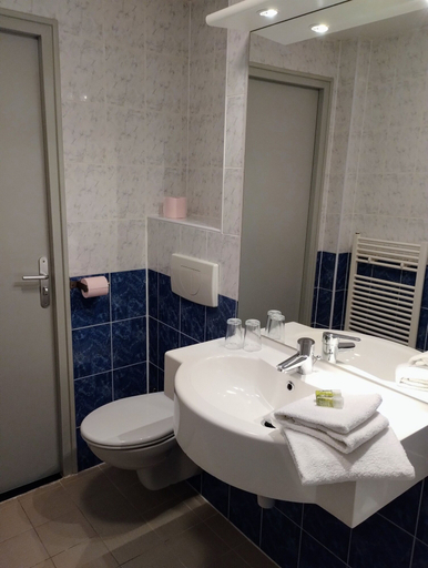 Bathroom 5, Rêve de la Vallée, Haute-Loire