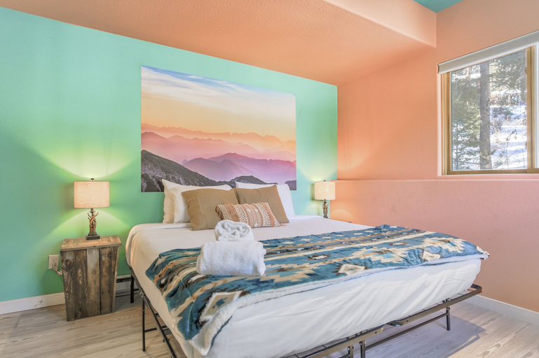 Bedroom 3, Peekaboo Mountain, El Paso