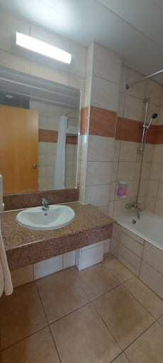 Bathroom 4, New Famagusta Hotel&Suites