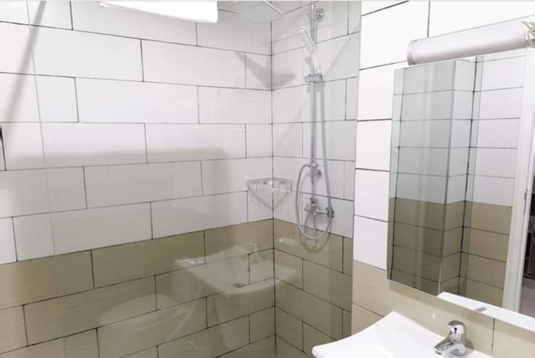 Bathroom 3, Hôtel du Lac Béjaïa, Bejaia