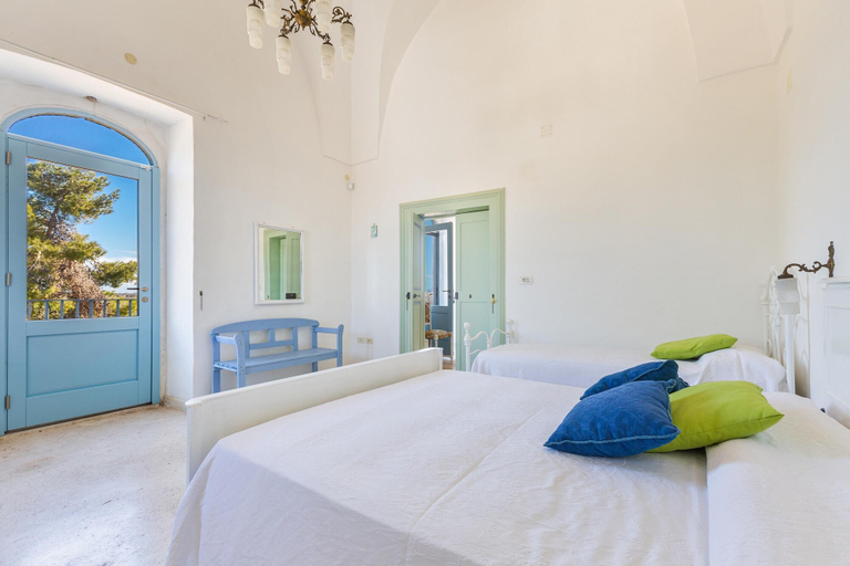 Bedroom 3, 3347 Masseria Pepe - La Casa Padronale, Taranto