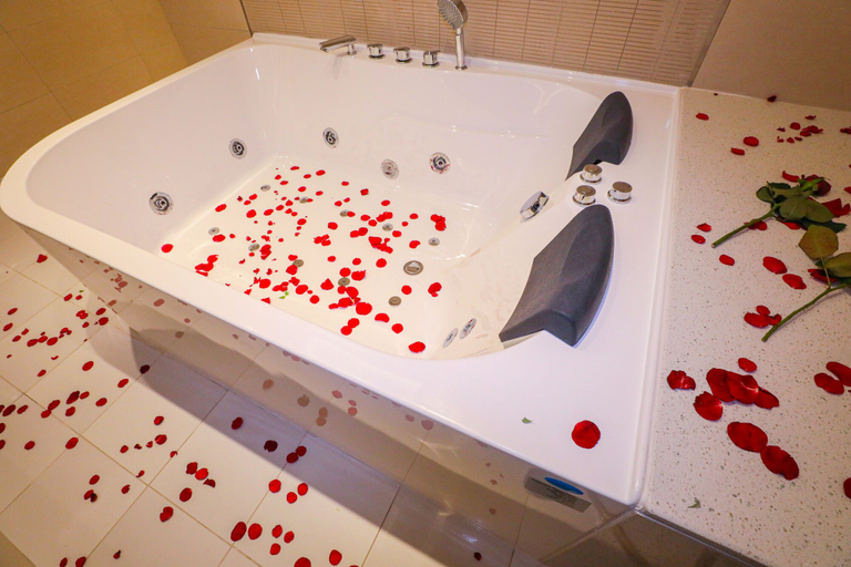Bathroom 4, Cheerful Al Waha Unayzah Hotel
