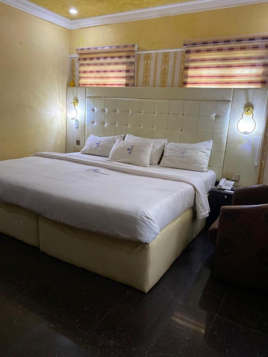 Bedroom 4, Trinich Suite, Ido