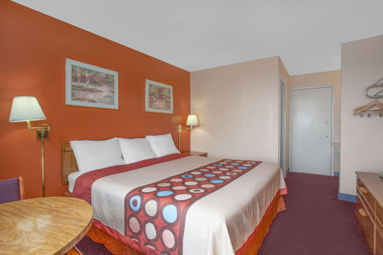 Bedroom 3, Super 8 by Wyndham Carlisle North, Cumberland