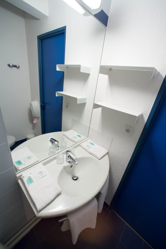 Bathroom 5, Hotel Dom le Breton Nantes Beaujoire - Porte de Sainte Luce, Loire-Atlantique