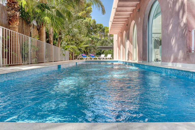 Sport & Beauty 3, The Pink Elephant Hotel, Girona