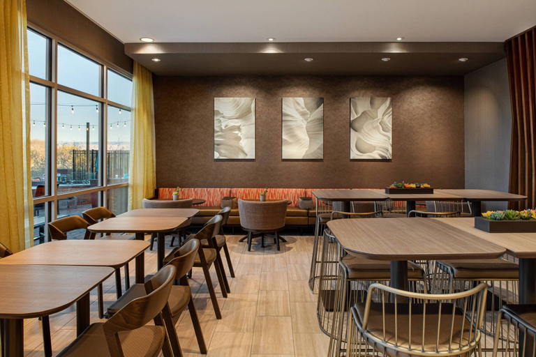 Food & Drinks 5, SpringHill Suites by Marriott St. George Washington, Washington