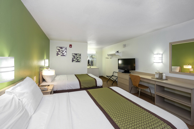 Bedroom 3, American Inn, Cumberland
