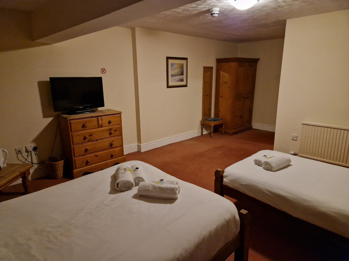 Bedroom 4, The Menai Hotel and Bar, Gwynedd