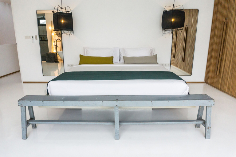 Bedroom, Luxury Beachside Villa Modern in Canggu, Badung