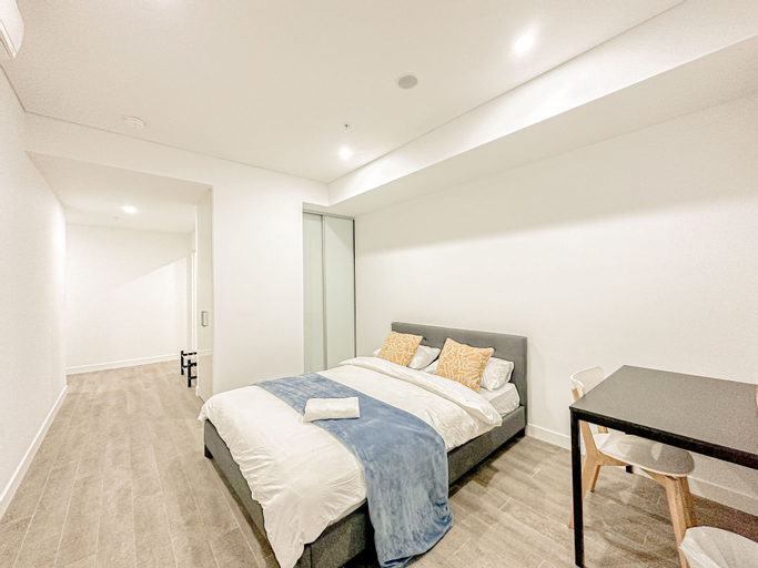Room 3, Burwood Apartment, Burwood