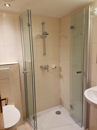 Bathroom 4, Hotel Waldquelle - Baumhaushotel Aerzen, Hameln-Pyrmont