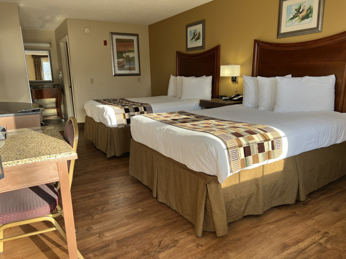 Bedroom 3, Atkinson inn and suites, Robeson