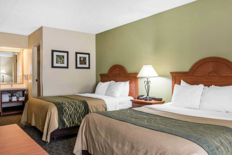 Bedroom 3, Comfort Inn Pine Grove I-81 Hershey Area, Schuylkill