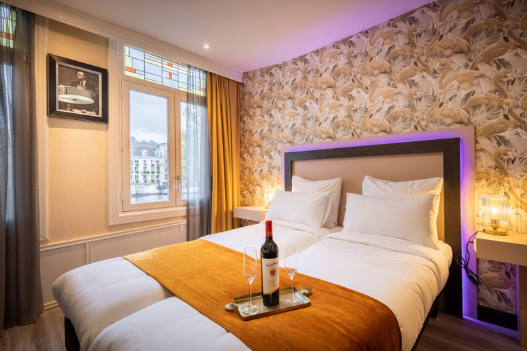 Bedroom 4, Hotel Oscar, Amsterdam