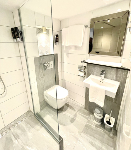 Bathroom 4, Hotel Oscar, Amsterdam