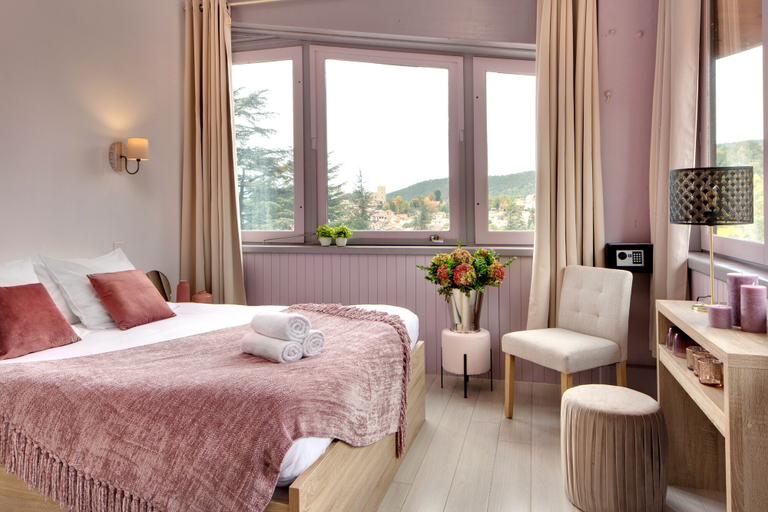 Bedroom 2, Hôtel Les Sources, Pyrénées-Orientales