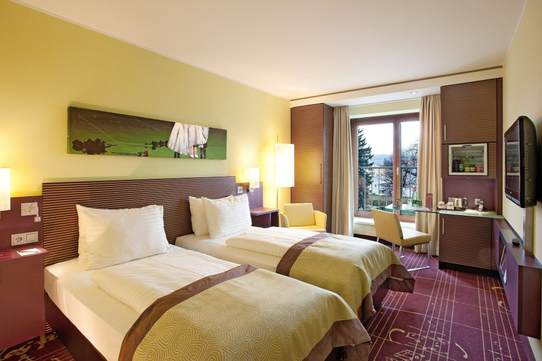 Bedroom 3, Dorint City-Hotel Salzburg, Salzburg