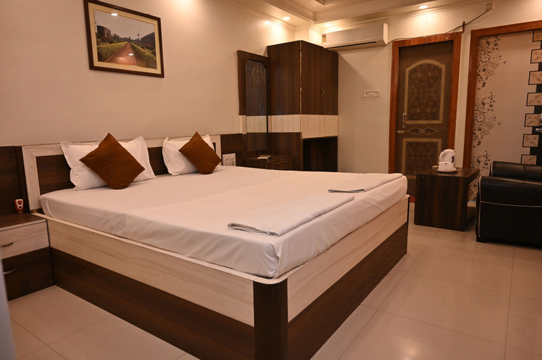 Bedroom 2, Hotel Gitanjali Maldah, Maldah