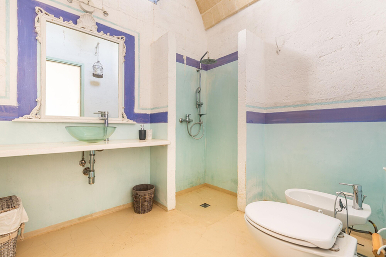 Bathroom 4, 3351 Masseria Pepe - La Casina dei Limoni, Taranto