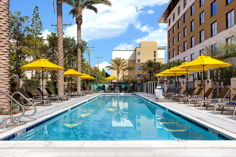 Sport & Beauty, Home2 Suites by Hilton Anaheim Resort, Orange