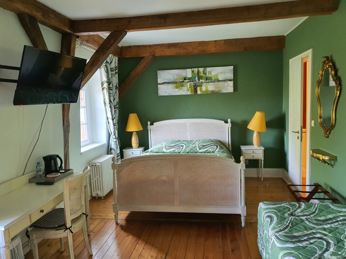 Bedroom 3, Manoir François 1er, Marne