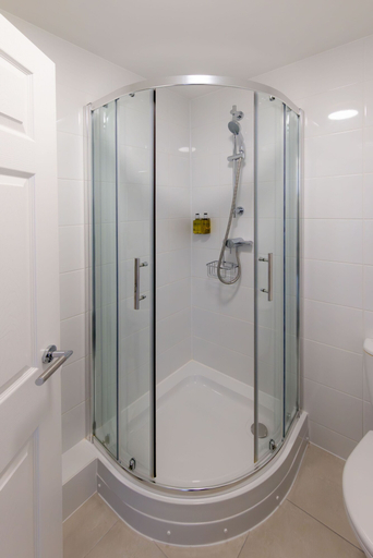 Bathroom 3, The Pandora Hotel