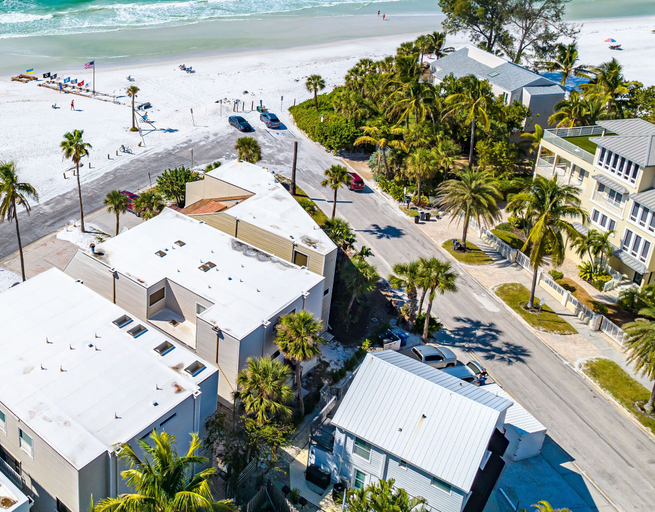 Exterior & Views 2, Fanta-Sea on the Beach by Beachside Management - 55 Beach Rd, Sarasota