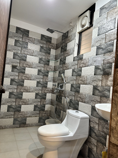 Bathroom, Cuba Morjim, North Goa