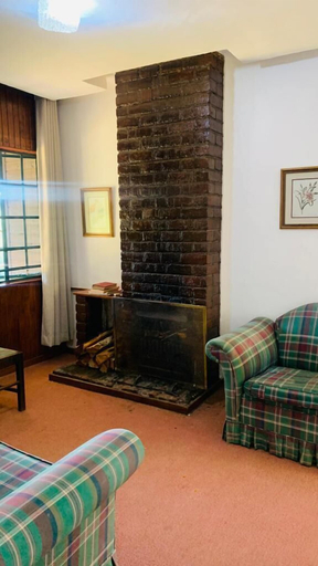 Bedroom 3, Pinetree Inn Hotel, Nyanga