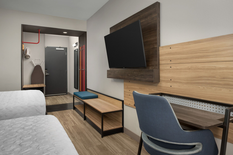 Bedroom 3, Tru by Hilton Fayetteville I-95, NC, Cumberland