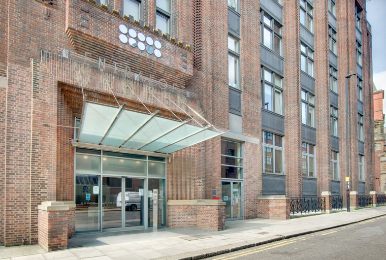 Exterior & Views 2, Crown Apartments By Week2Week, Newcastle upon Tyne