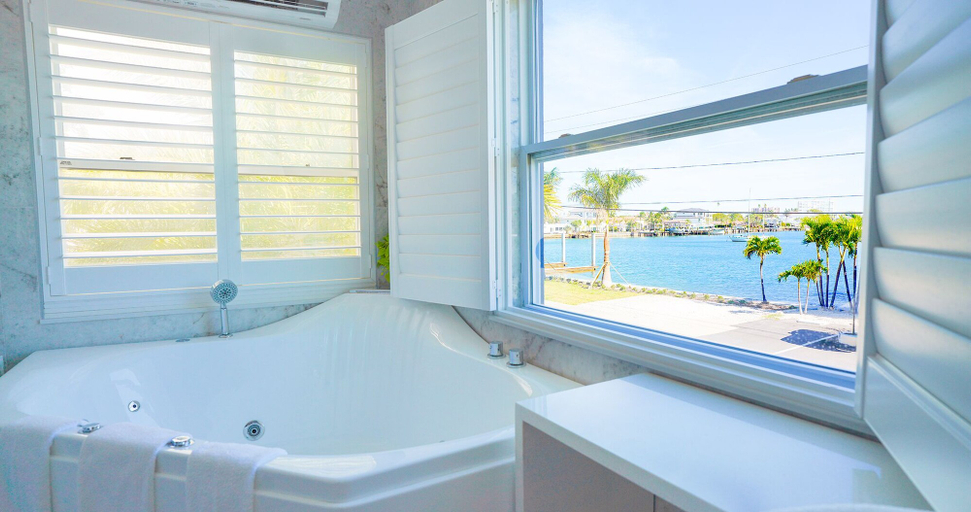 Bathroom 5, Devon Shores, Pinellas