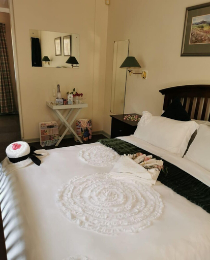 Bedroom 4, Royal Highness Lux, West Rand