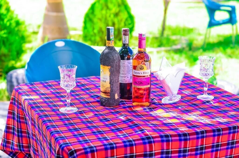 Food & Drinks 5, Muhako Hotel, Kinondoni