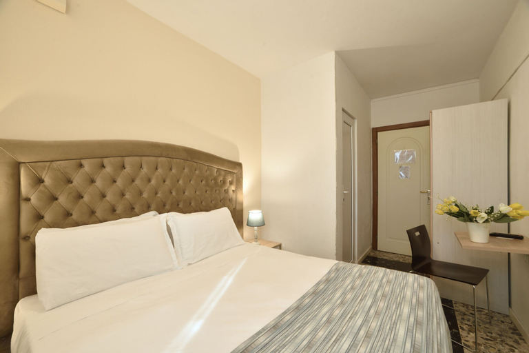 Bedroom 4, Hotel La Marina Mhotelsgroup, Imperia