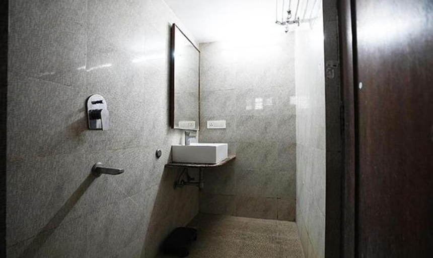 Bathroom 3, Fabhotel Madurai, Udaipur