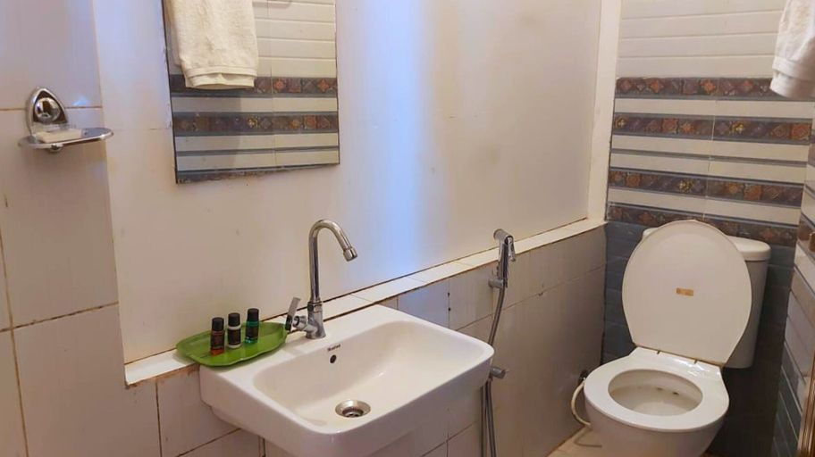 Bathroom 5, ShriGo Bekal Fort Resort & Spa, Kasaragod