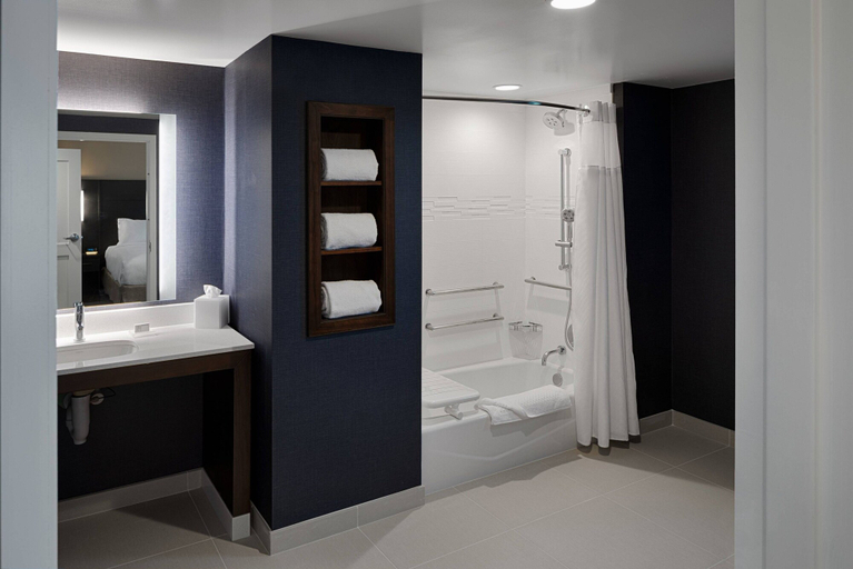 Bathroom 5, Residence Inn by Marriott Columbus Airport, Franklin
