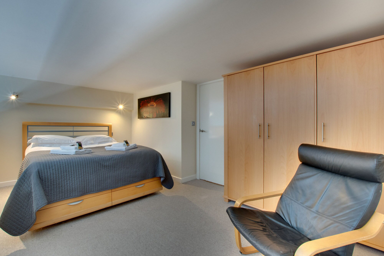 Bedroom 3, Crown Apartments By Week2Week, Newcastle upon Tyne
