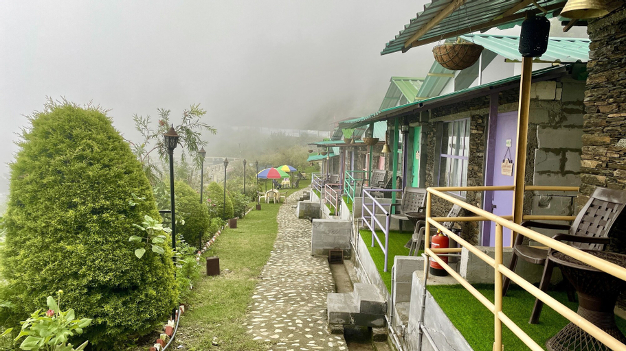 Family in the Hills by Nature's Glamping, Nainital