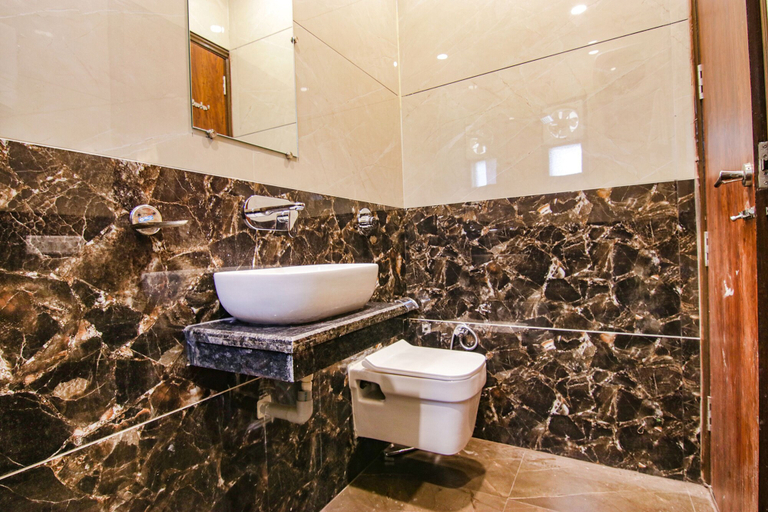 Bathroom, Fabhotel Aryan Grand, Amritsar