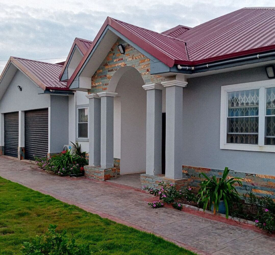 Exterior & Views 2, 4 Bedrooms Family House Sakumono, Tema